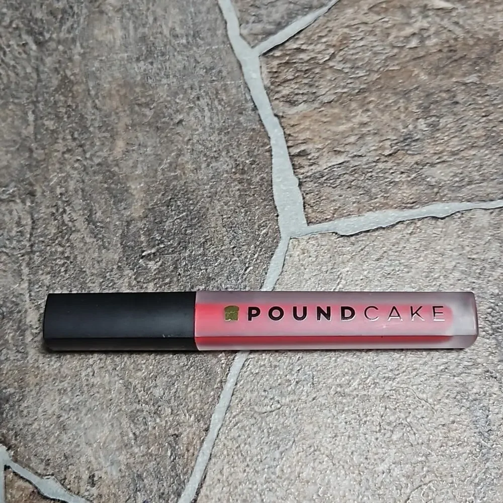 New Unopened Pound Cake Red Velvet Cake Batter Lipstick 💄